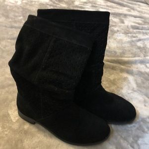 NEW toms Serra suede boots